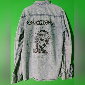 Anarchy button up